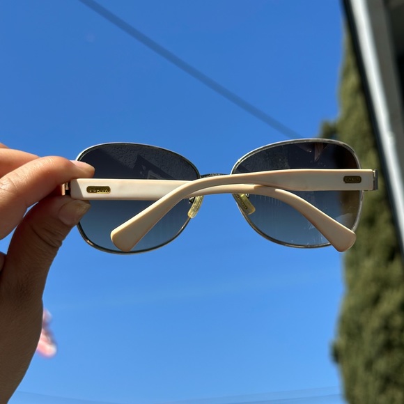 COACH Sunglasses - Picture 5 of 15